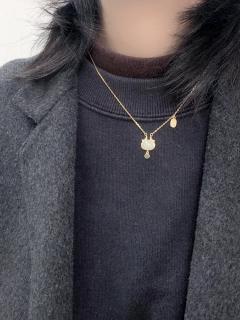 平安泡泡龙和田玉项链,你离高级感只差这一件首饰的距离✨